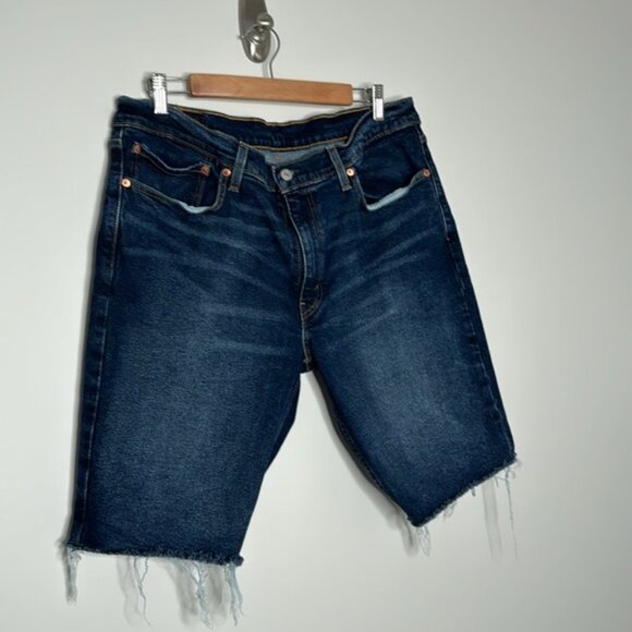 Levi’s Men Dark Wash Denim 511 Fringe Shorts Size 36 - Picture 3 of 12